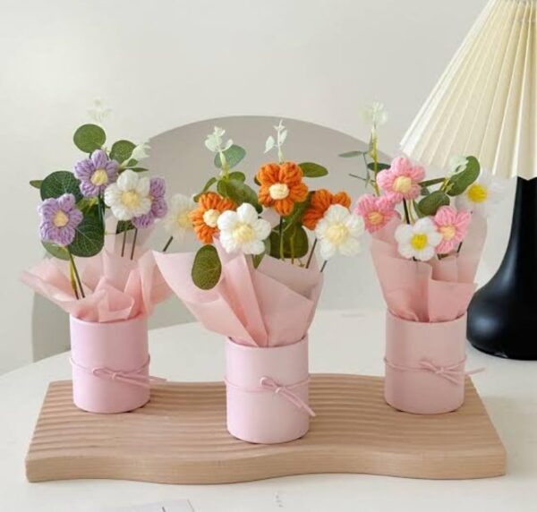 VRB Dec 1pcs Artificial Crochet Flower Bouquet/Artificial Flowers Bunch/Crochet Flowers Bouquet/Crochet Flowers/Flowers Bouquet Gift for Girls Home Decor,Gifting,etc. (Pink Daisy Bouquet)