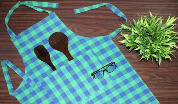 GLUN Waterproof Unisex Kitchen Checkered Design Apron with 2 Front Centre Pocket With Adjustable Neck Strap (Pack Of 2)