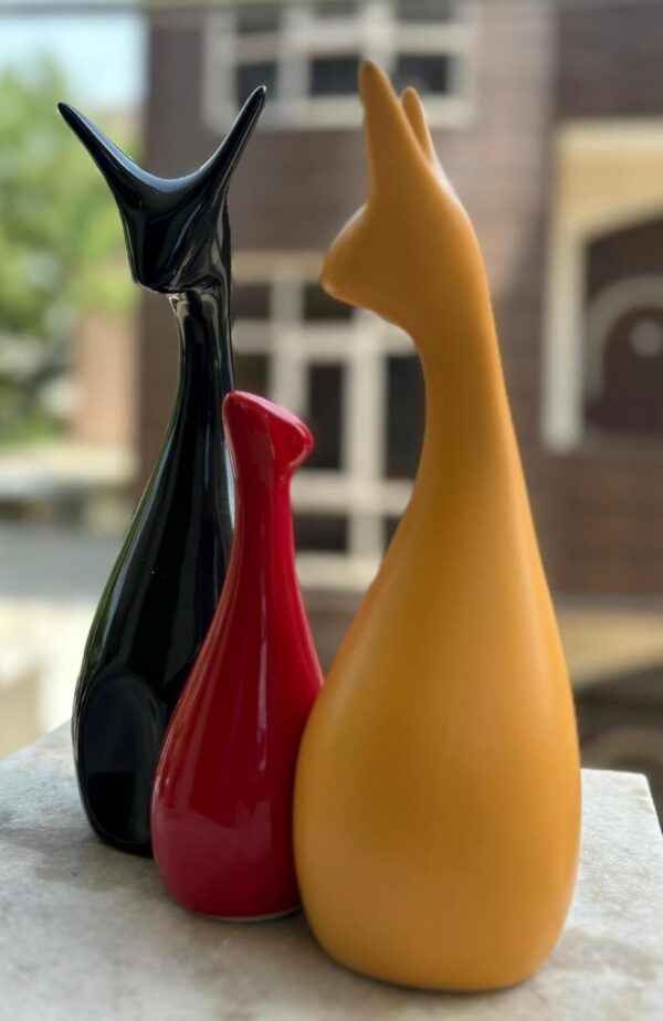 1773313552_Kraftlik-Handicrafts-Ceramic-Home-Decor-Lucky-Deer-Statue-Family-Piano-Finish-Ceramic-Figures-Deer-Family-Set-of-3-Black-Red-Yellow.jpg Kraftlik Handicrafts Ceramic Home Decor Lucky Deer Statue Family Piano Finish Ceramic Figures - Deer Family (Set of 3) (Black-Red-Yellow)