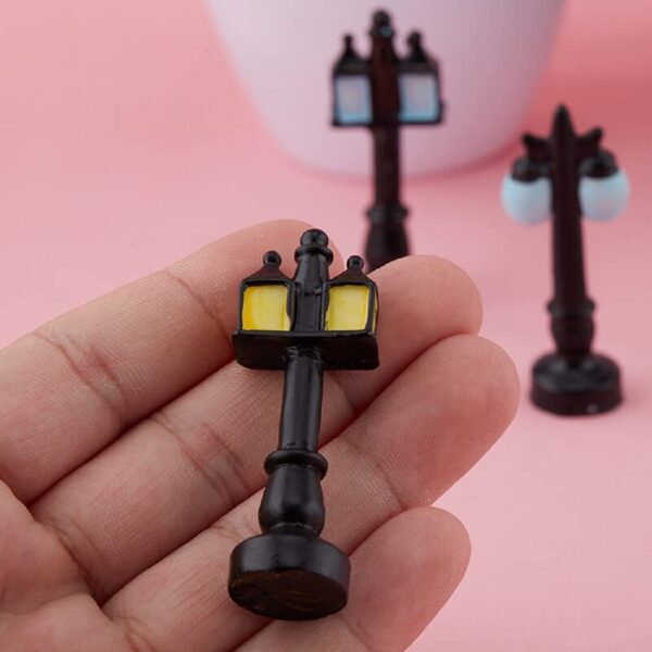 BHOOLU&GOOLU Wood Retro Mini Street Lamp for Fairy Garden Decoration-(4 pcs/Set), Brown