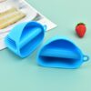SYGA Set of 2 Silicone Pinch Grip Mitten Oven Mitt Gripper Grip Kitchen Potholder Utensil Tool, Blue - 2 Pcs