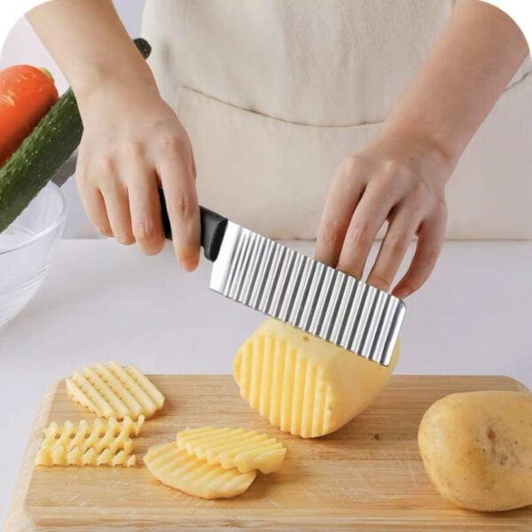 Stainless Steel Potato Cutter, Crinkle Choppers French Fries Chips Chopping Knives with Nylon Handle Chopping Knife Carrot Vegetable Salad Waves Cutting (1pcs-Knife Crinkle Cutter)
