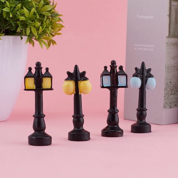 BHOOLU&GOOLU Wood Retro Mini Street Lamp for Fairy Garden Decoration-(4 pcs/Set), Brown