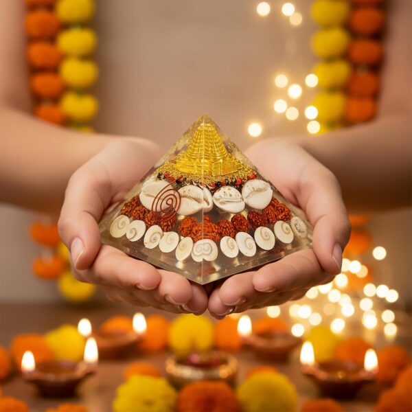 HindCraft Shree Yantra Pyramid (90mm) – Original Gomti Chakra & Laxmi Pyramid | Vastu Item for Home, Positive Energy, Wealth & Good Luck, Spiritual Decor for Housewarming & Office