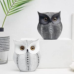 LIFEHAXTORE® Modern Classy Lucky Owl Handicraft Resin Art Figure Showpiece (Black and White, 2 Piece)