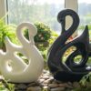 Modern Abstract Family Figurine Sculpture for Home Decor – Minimalist Ceramic Couple & Child Statue Showpiece for Living Room, Bedroom,Shelf Decoration (Swan Couple)