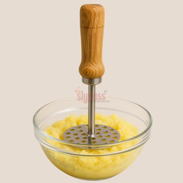 Slynuss ® | Potato Masher Stainless Steel | Pav Bhaji Smasher for Kitchen with Wooden Handle | Potato Smasher | Kitchen utilities | Pack of 1| (Round-Size-3), 8.5 CM