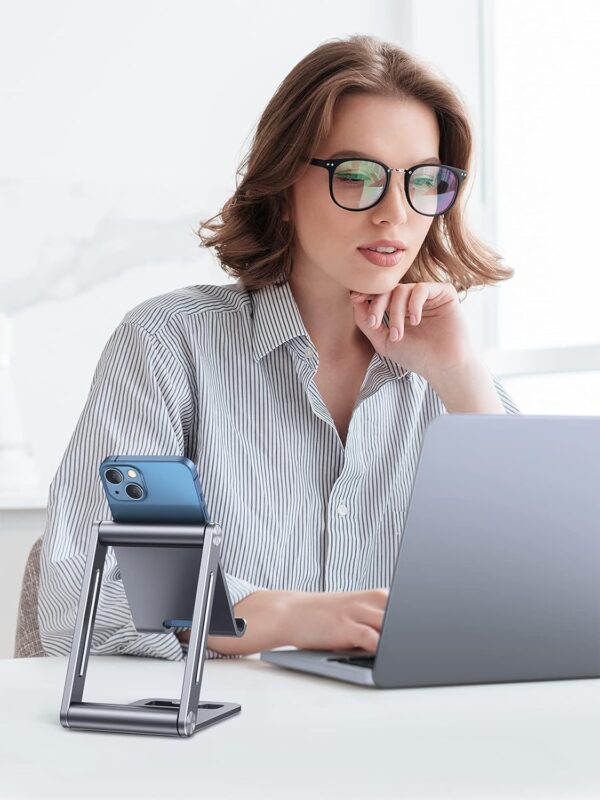 UGREEN Cell Phone Stand Adjustable, Aluminum Holder for Desk, Foldable, Compatible with iPhone 17 Pro Max, Galaxy S24 Ultra, and More Devices up to 7.9'', Grey