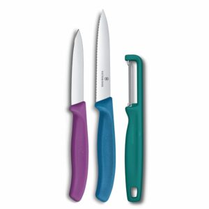 Victorinox Swiss Made Stainless Steel Swiss Classic Paring Knife Kitchen Knife 8,10 cm Straight/Wavy Edge with I-Peeler Set (3 Pcs) Green/Purple/Blue | 6.7116.33C1