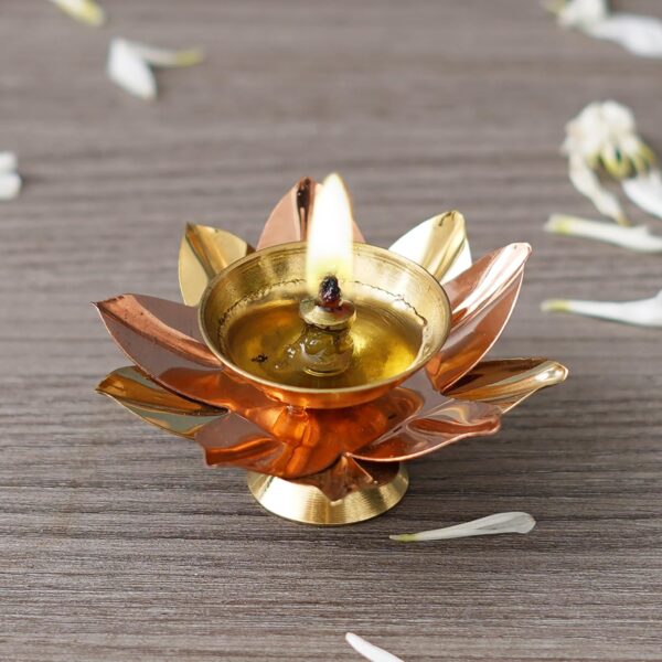 eCraftIndia Golden Lotus Flower Shape Decorative Brass Diya for Diwali Pooja | Diwali Diya for Puja | Housewarming, Diwali Gift Item | Diwali Decoration Items for Home Decor