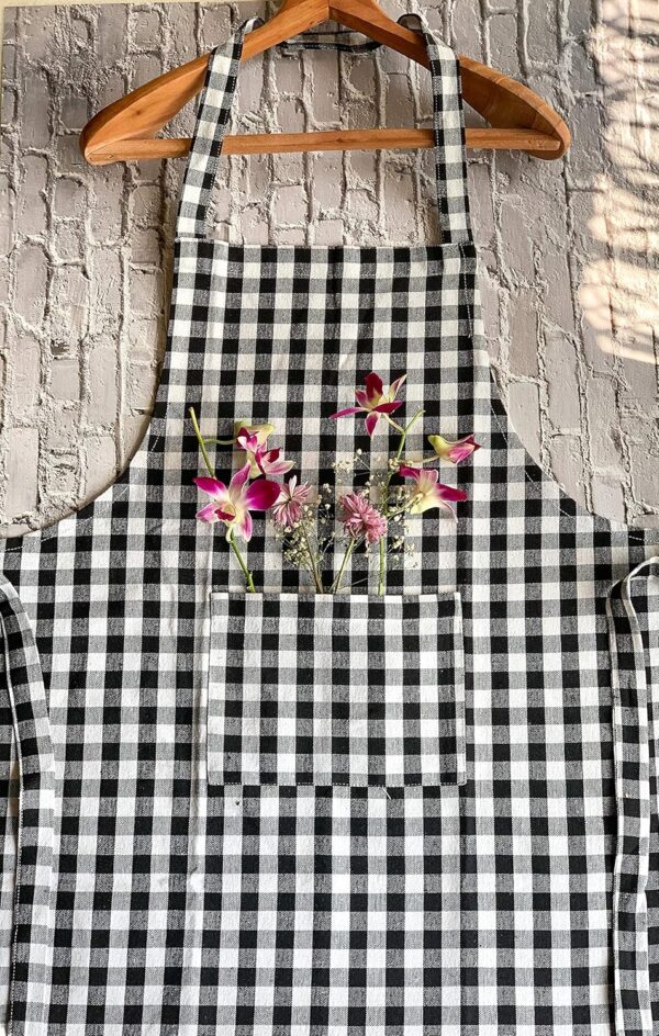 1775687914_Pixel-Home-Cotton-Apron-100-Cotton-Check-Kitchen-Apron-with-Front-Center-Pocket-Best-Design-Apron-Black-Checked.jpg Pixel Home Cotton Apron 100% Cotton Check Kitchen Apron with Front Center Pocket Best Design Apron (Black Checked)