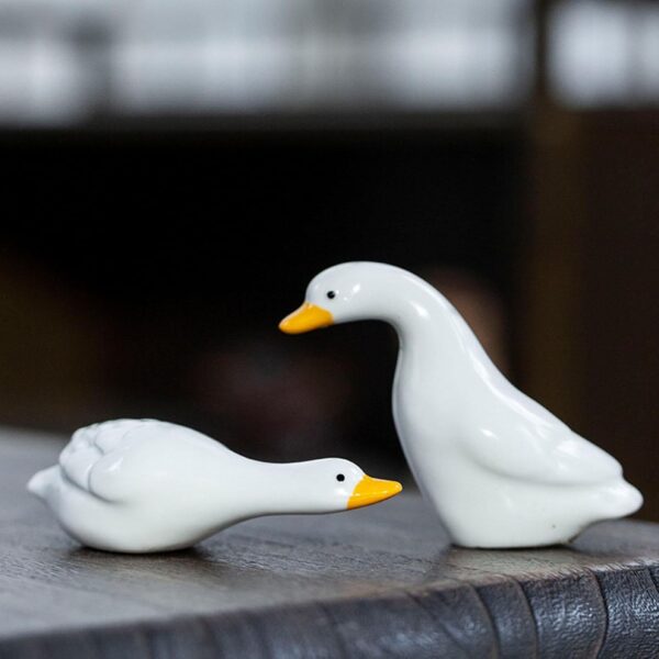 4xDuck Statue Decorative Desktop Craft Ornament for Shelf Micro Landscape Desk White Standing