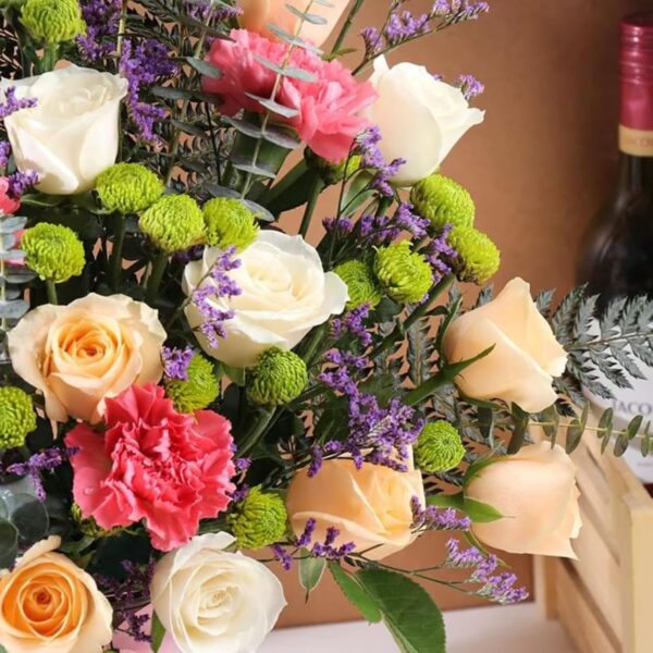 FlowerAura Premium Fresh Live Flower Bouquet of 14 Rose, 5 Carnation & 2 Daisy In Glass Vase Gift For Birthday | Anniversary | Love | Home Decor | Mothers Day Gift For Mom (Same Day Delivery)