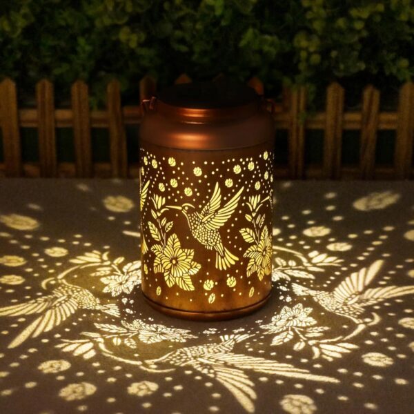 Solar Lantern Outdoor Hummingbird Decorative Solar Lights Waterproof Metal Hanging Lantern LED Solar Garden Light Vintage Solar Lamp Metal Lantern Hummingbird Design Solar Light