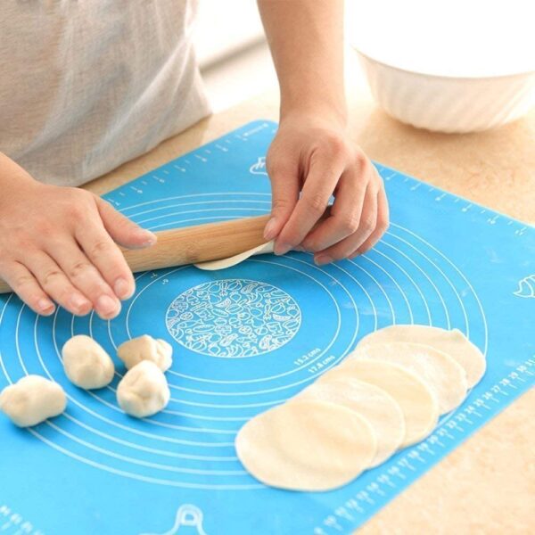 E-COSMOS® Silicone Baking Mat Silicone Chapati Atta Kneading Mat Non-Stick Fondant Rolling Mat Stretchable for Kitchen Roti Chapati (Baking Mat 50 * 40 cm) (Multicolor)