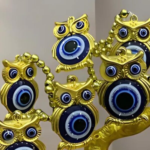 Elevea 𝟏𝟓 𝐘𝐞𝐚𝐫𝐬 𝐆𝐮𝐚𝐫𝐚𝐧𝐭𝐞𝐞, Decorative owl Tree 7 inch, Gold Finish Bonsai with Multiple Blue Eye Charms, Elegant Desk and Shelf décor, Modern Home, Office showpiece for Positive Vibes