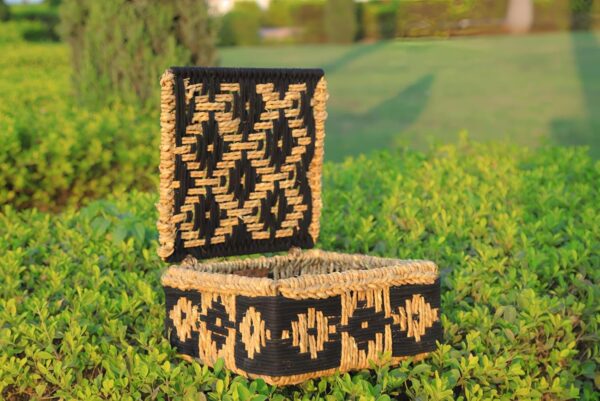 Handmade Jute Storage Box With Lid – Black & Natural Handmade Jute Storage Box With Lid – Black & Natural Woven Decorative Organizer – Eco-Friendly Multipurpose Basket For Jewelry, Gifts & Home Decor