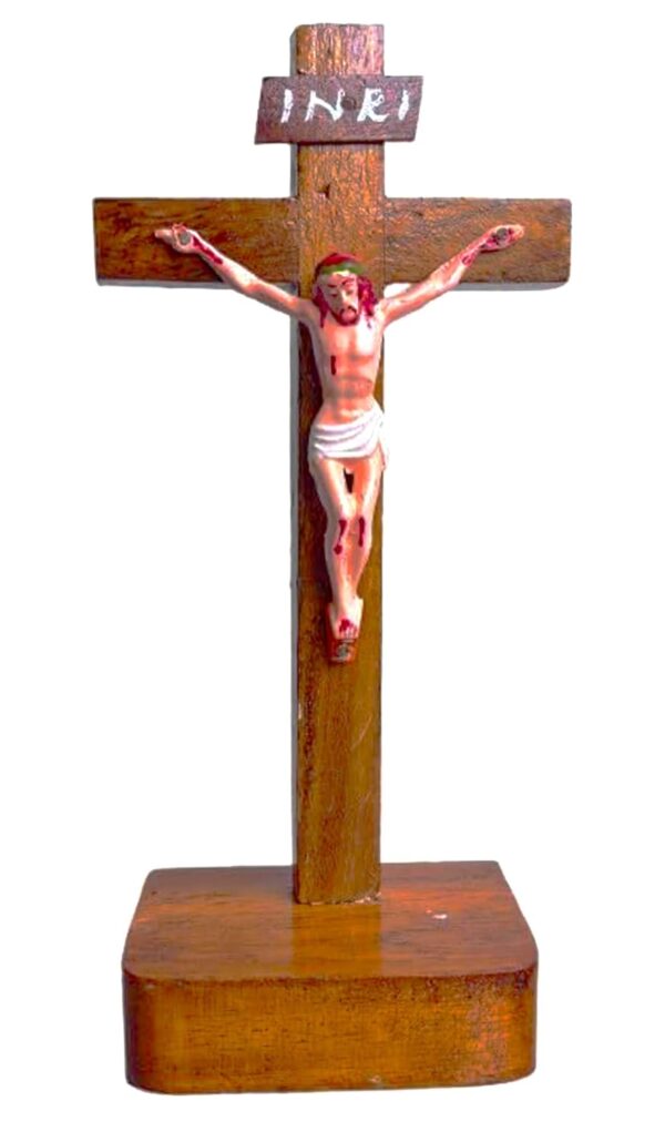 Holy Wooden Cross With Jesus Statue (10W x 20H cm)