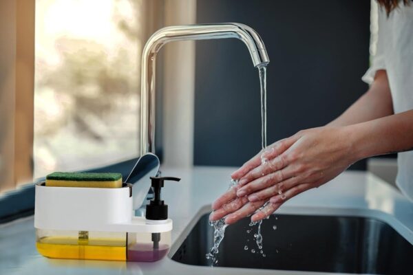 Plastic 3 in 1 Soap Pump Dispenser Dish Soap Liquid Dispenser Sponge Holder Dish Soap Pump Dispenser for Kitchen Sink Countertop Kitchen Bathroom (Multi-Color)