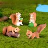 ascension 4 Pcs Cute Mini Squirrel Animal Miniature Figurines for Home, Living Room, Fairy Garden, Restaurant Decoration Mini Fairy Forest Landscape Cake Decoration Items