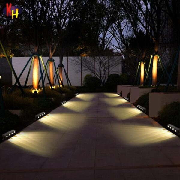 kh Solar 4 LED Warm White Wall Light, IP65 Waterproof Outdoor Solar Garden Light, Single Sided Up & Down Rotatable Wall Lamp, Solar Powered ABS Courtyard Lighting for Hotel, Yard & Exterior Walls