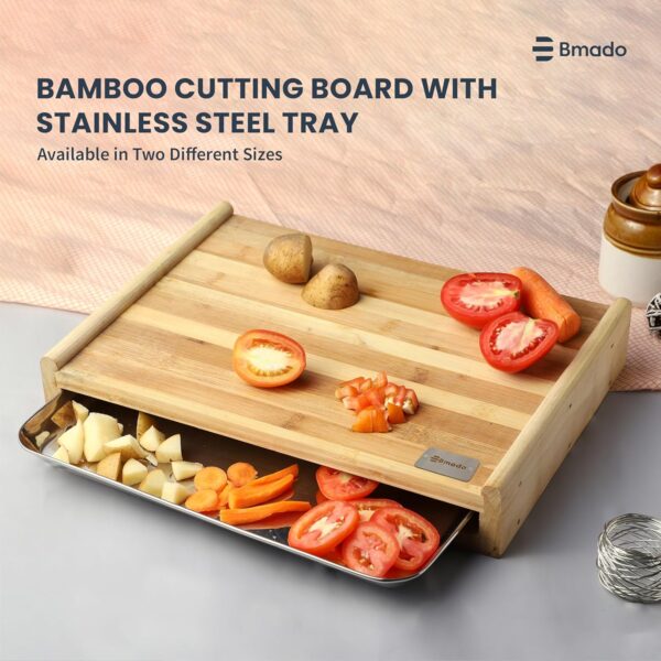 Bmado Bamboo Cutting Board with Stainless Steel Tray – (Medium) Wooden Chopping Board with Pull-Out Sliding Drawer Container (33 x 23 x 6 cm) for Kitchen & Food Prep