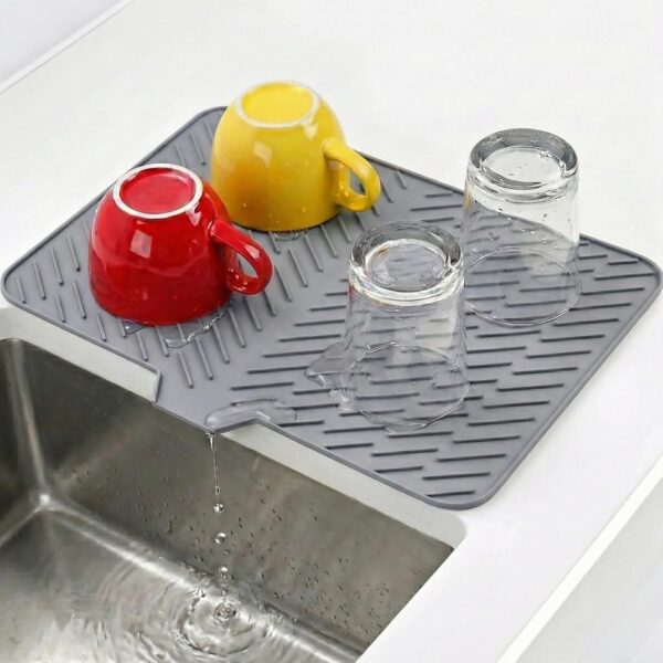 CELA Silicone Dish Drying Mat for Kitchen 40 x 30 cm | Non-Slip Heat Resistant Kitchen Drying Pad with Drain Lip | Quick Dry Dish Drainer Mat for Plates, Cups & Utensils | Countertop Water Protection