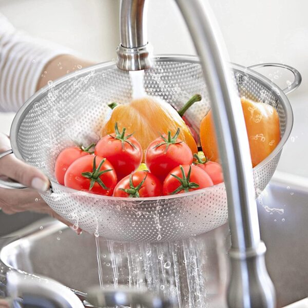 FRESHOME Multipurpose Stainless Steel Collander for Washing Rice,Fruits,Vegetables and Grains FRESHOME Multipurpose Stainless Steel Collander for Washing Rice,Fruits,Vegetables and Grains to Filter Easily in The Kitchen Bowl (Large) 31L x 31W x 9H cm