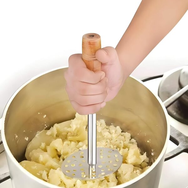 Pav Bhaji & Potato Masher – High-Grade Stainless Steel with Ergonomic Wooden Handle | Heavy-Duty Rust-Proof, Easy to Clean – Ideal for Indian Cooking (1 Pc)